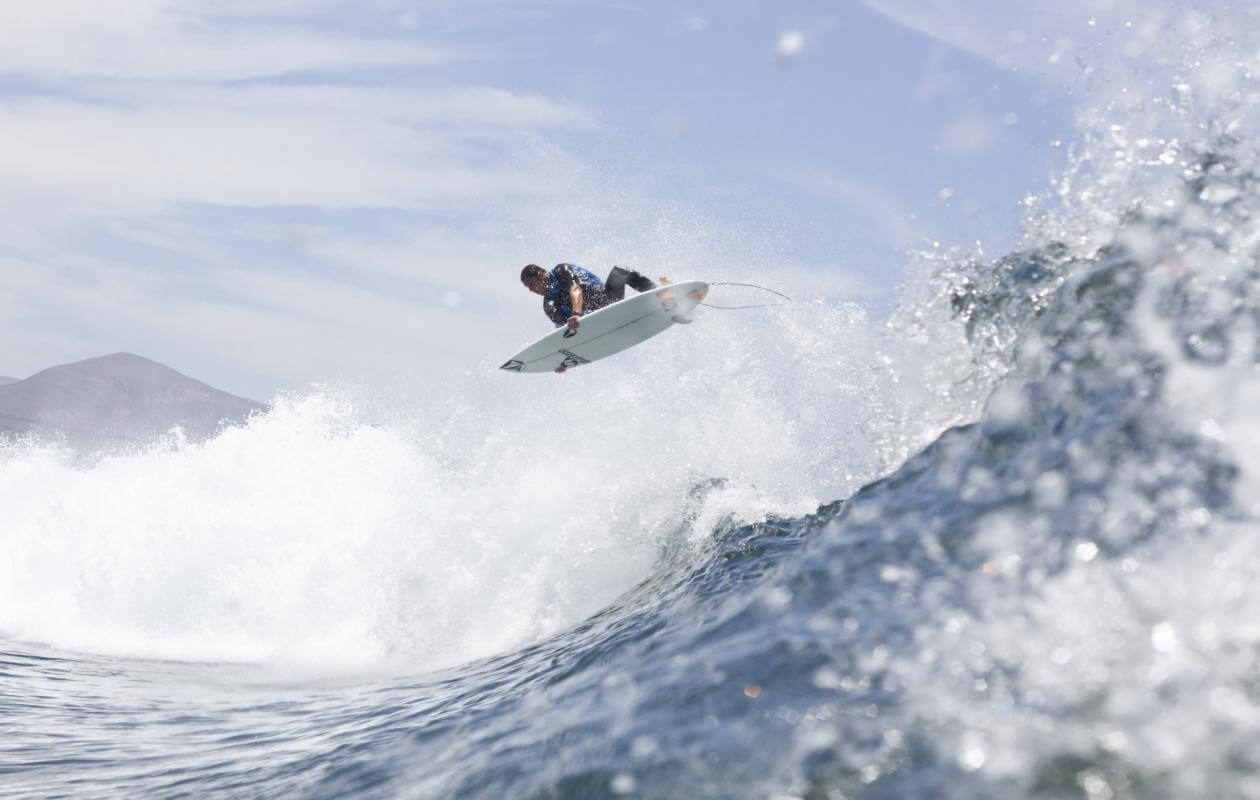 Surfear la izquierda de La Santa Spots de surf en Lanzarote