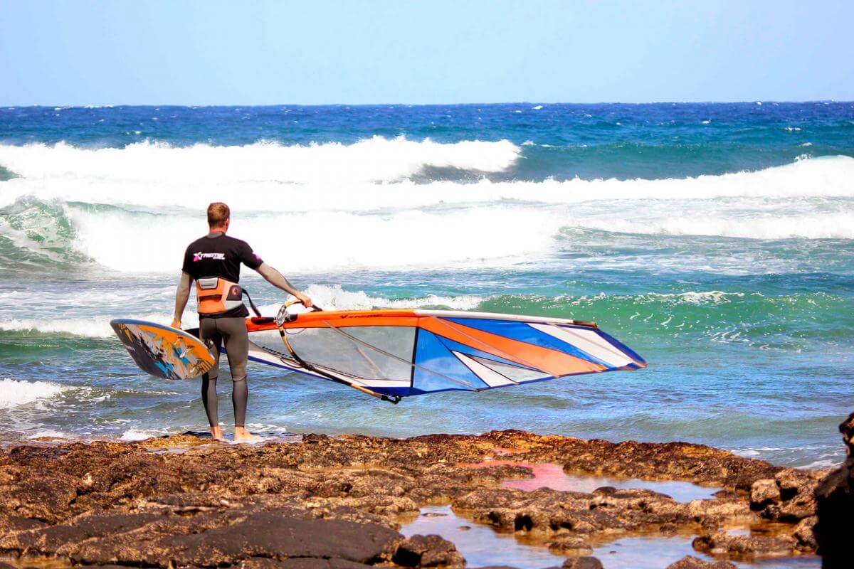 Windsurf en Jameos del Agua Spots de windsurf de Lanzarote