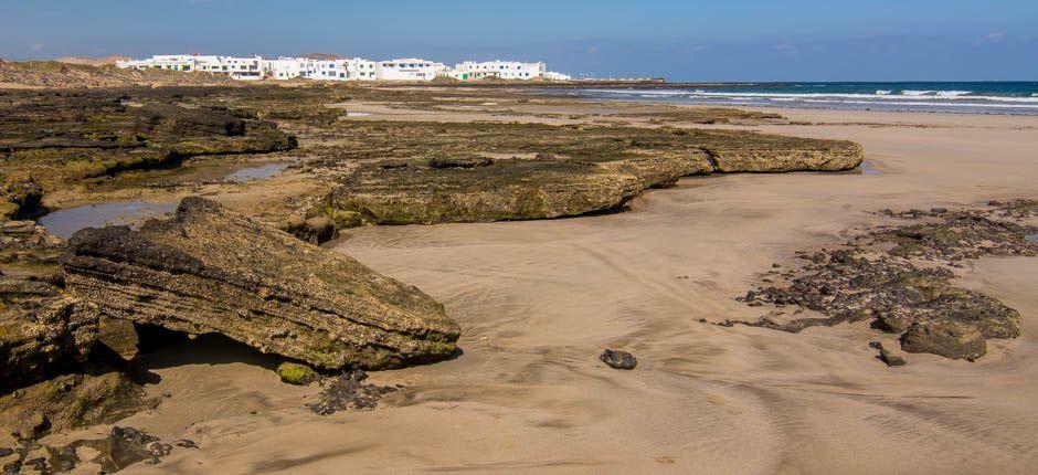 Playa de Famara Playas populares de Lanzarote