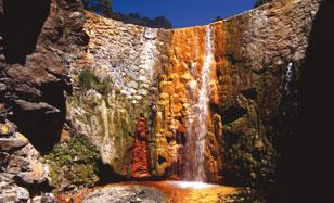 Cascada de Colores en el barranco de las Angustias